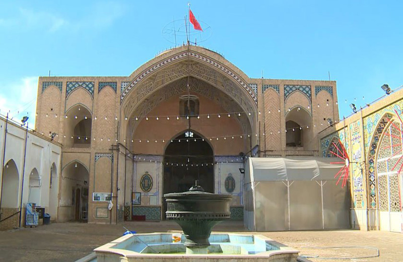 حیاط مسجد جامع کاشان