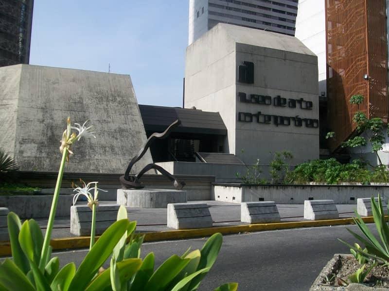 موزه هنرهای معاصر کاراکاس