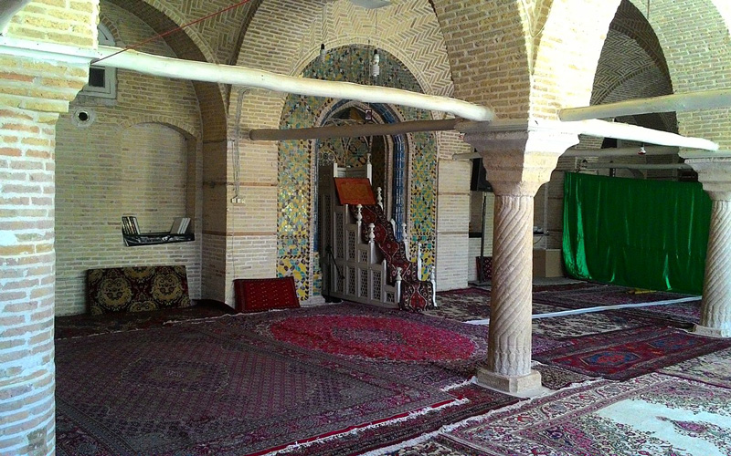 محراب و منبر مسجد خانم زنجان