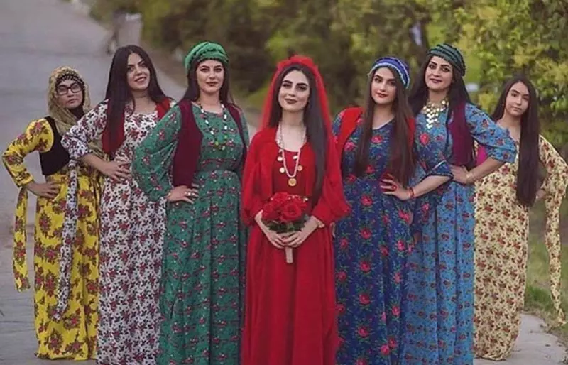 لباس محلی زنان کرد
