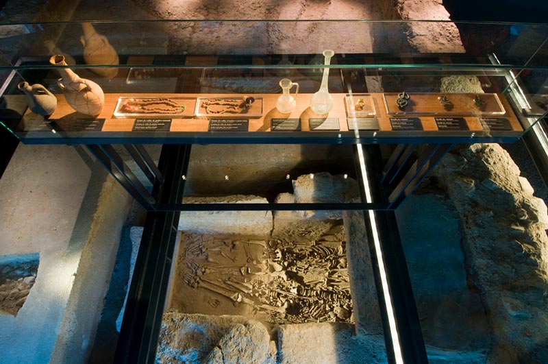 مرکز باستان‌شناسی آلموینا والنسیا
