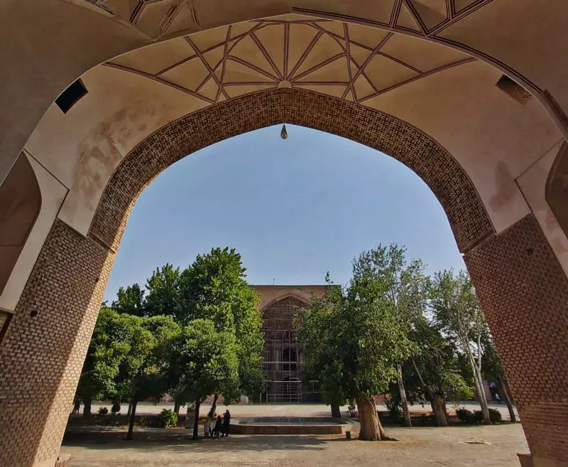 فضاهای معماری در مسجد جامع قزوین