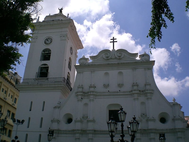 کلیسای جامع کاراکاس