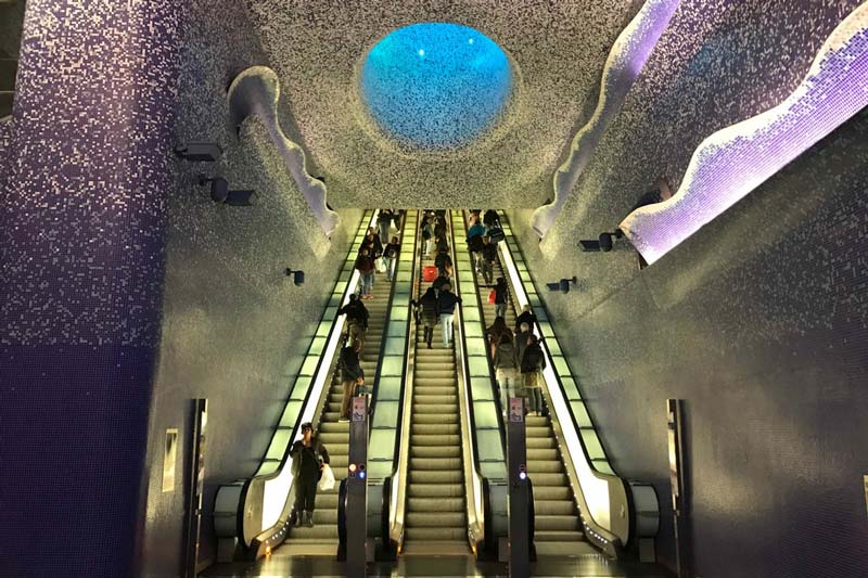 ایستگاه‌های متروی ناپل