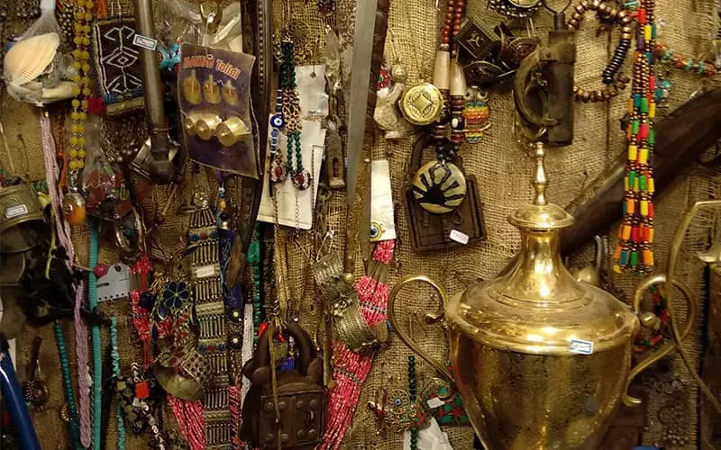 وسایل عتیقه و قدیمی در بازار کرمانشاه
