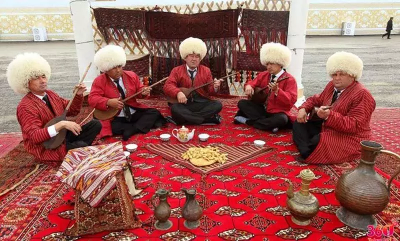 لباس محلی مردان ترکمن