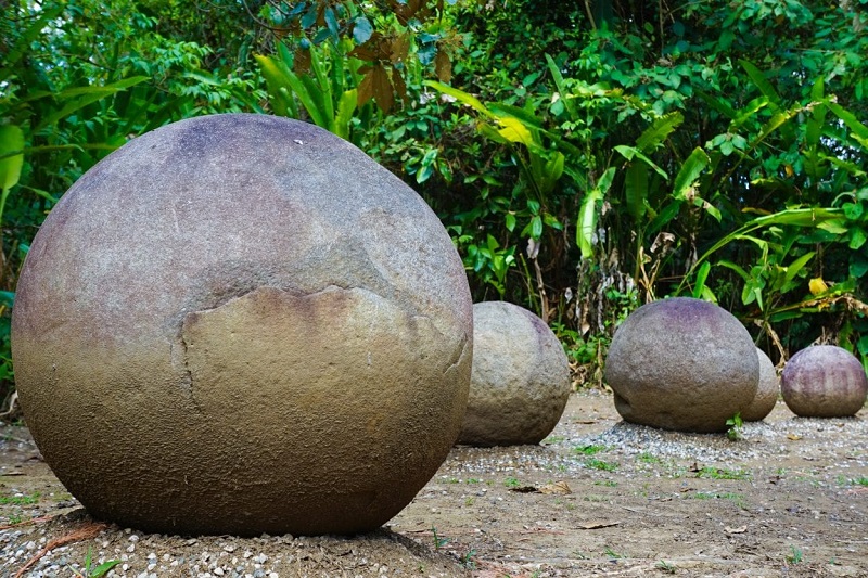 توپ‌های سنگی کاستاریکا، منبع: Quora