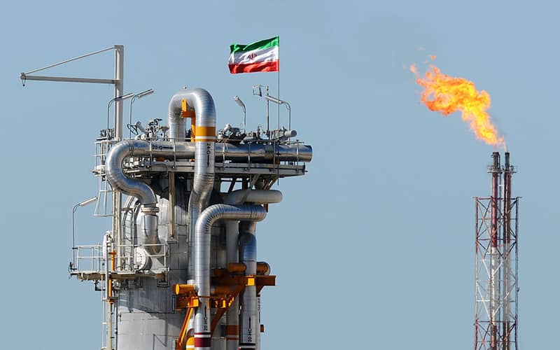 تاسیسات نفتی با پرچم ایران