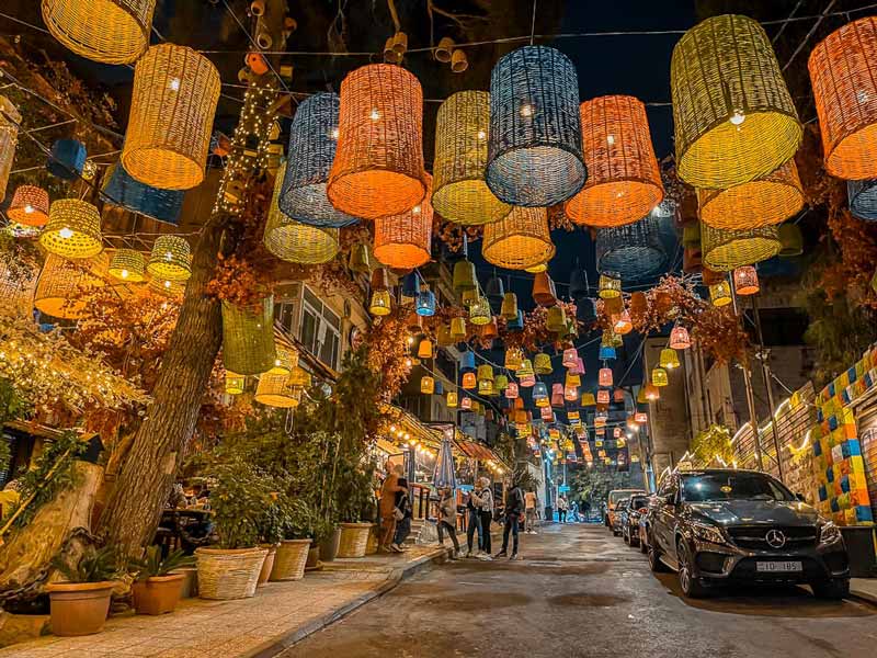 خیابان‌های امان اردن در شب