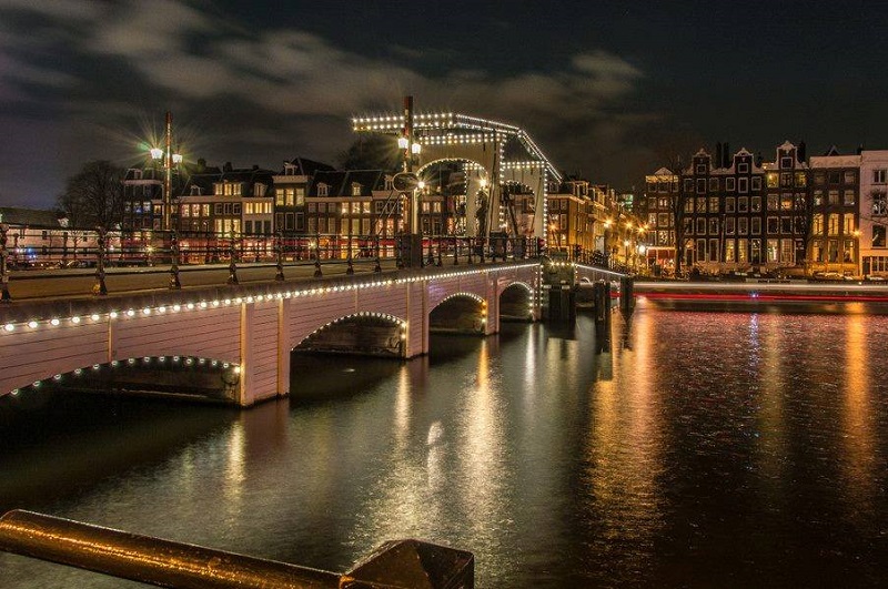 پل عشق آمستردام