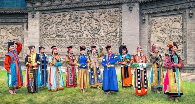 فرهنگ و لباس مغولها