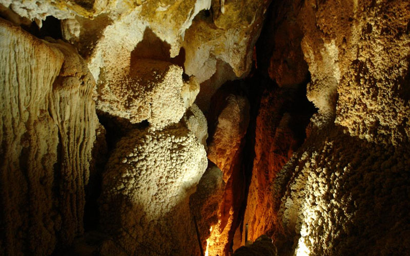 غار کهک در استان قم