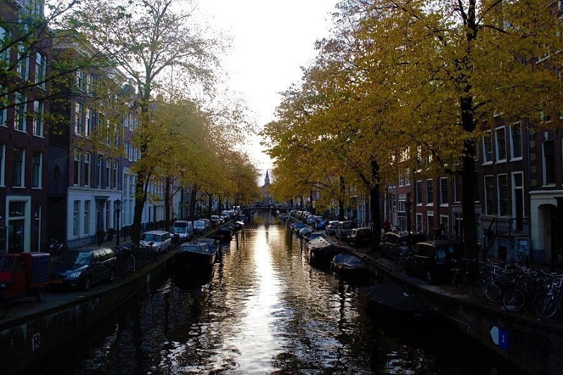 کانال بلت در آمستردام هلند