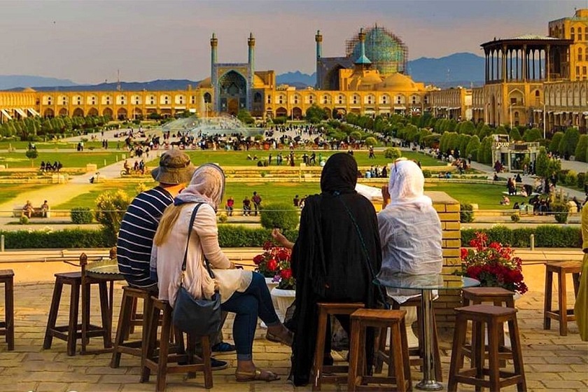ایران، بازنده رقابت منطقه‌ای در جذب گردشگران خارجی