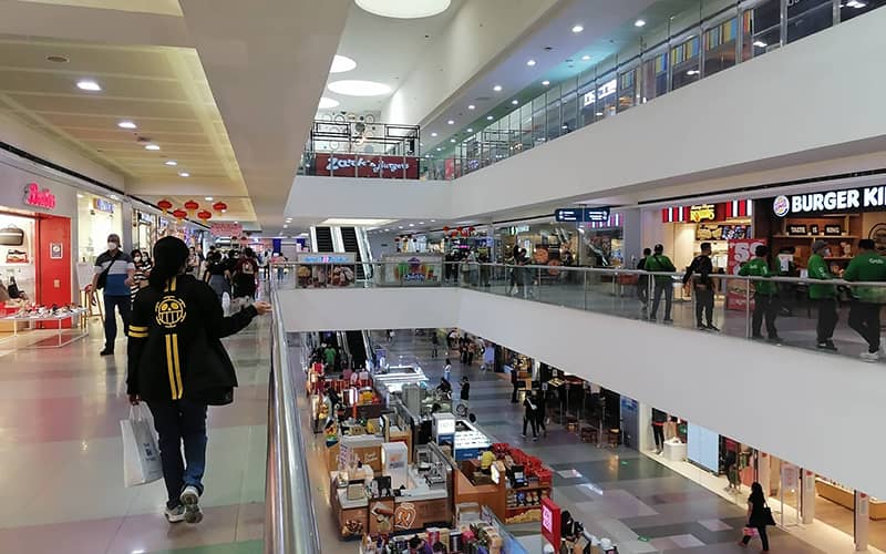 مرکز خرید چند طبقه وان اوتاما در مالزی