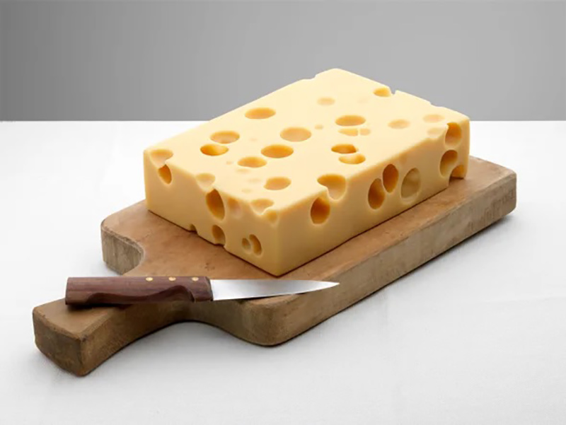 قالب متخلخل پنیر سوییسی 
