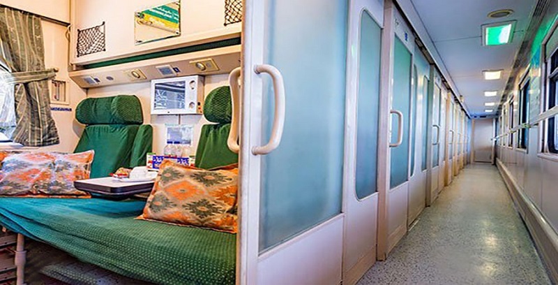 قطار پارس لاریم، منبع: سامتیک