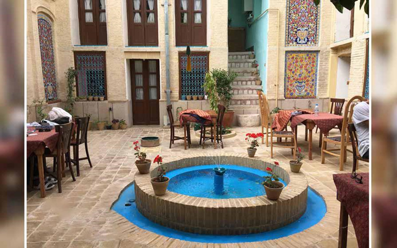 اقامتگاه‌‌های سنتی و بوم‌ گردی‌ های شیراز 