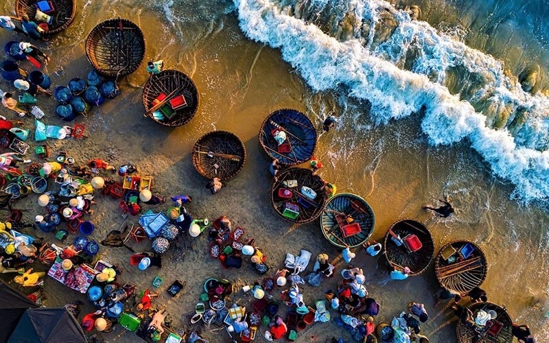 عکس هوایی از زندگی مردم محلی ویتنام در ساحل
