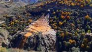 منظره آبشار طبیعی شور آباد از جاده فیروزکوه؛ منبع عکس: گوگل مپ؛ عکاس: امین موجوری