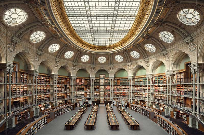 کتابخانه زیبایی با سقف مدور؛  منبع و عکاس: Thibaud Poirier 