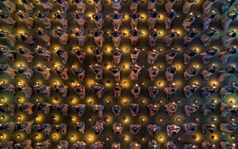 عکس هوایی از مراسم عبادت دسته‌جمعی در ویتنام