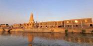آرامگاه دانیال نبی در حاشیه رود؛ منبع عکس: گوگل مپ؛ عکاس: حامد مدنیان
