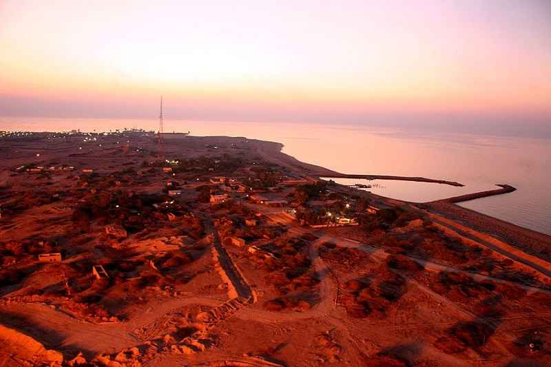 جزیره سیری در خلیج فارس؛ منبع عکس: گوگل مپ؛ عکاس صفا دانشور