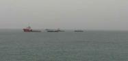 کشتی‌های نظامی در آب‌های خلیج فارس؛ منبع عکس: گوگل مپ؛ عکاس: هادی شهریاری