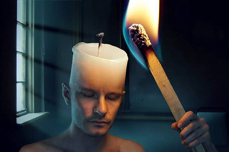 روشن کردن شمع آگاهی؛ اثر Stas Novikov 