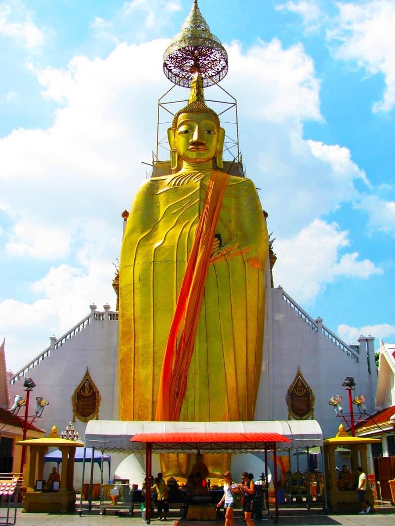 بودای معبد وات اینتراویهان، منبع: trip.com