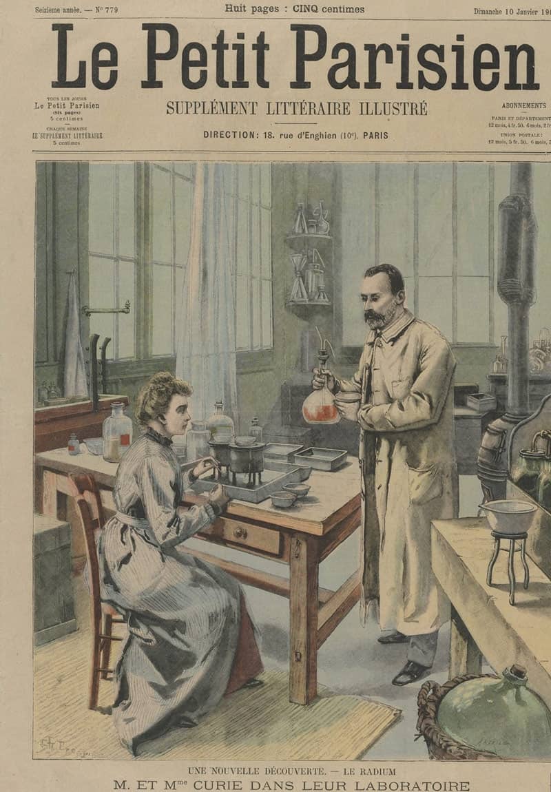 تصویر پیر و ماری کوری بر صفحه اول روزنامه؛ منبع عکس: Musee Curie، عکاس: نامشخص