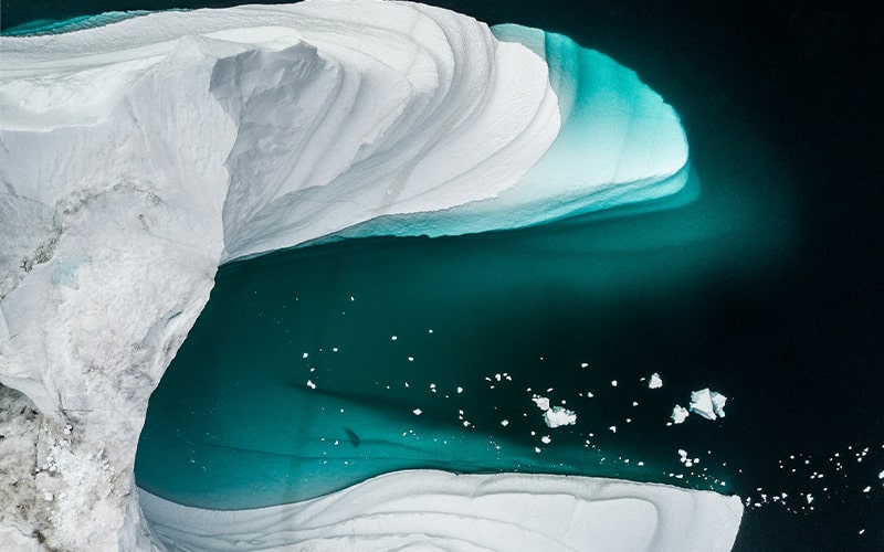 کوه یخ در آب‌های گرینلند