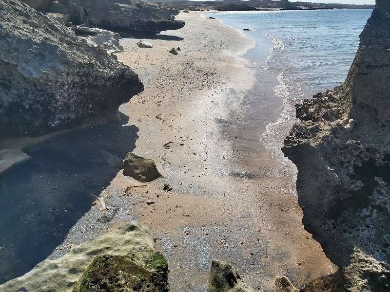 ساحل نقره‌ای هنگام؛ منبع عکس: گوگل مپ؛ عکاس: Mojtaba Masoudian