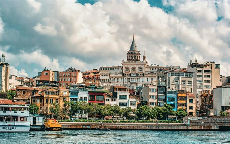 نمای شهر استانبول از تنگه بسفر