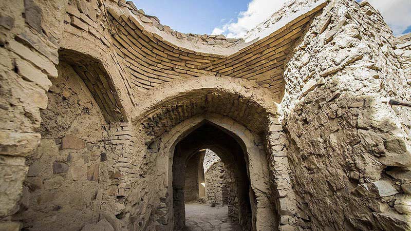 تصویری از فضای داخلی قلعه فورگ؛ منبع عکس: گوگل مپ؛ عکاس: رضا کرمی