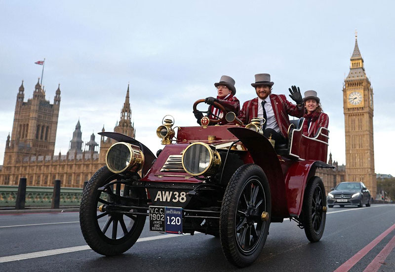 مسابقه اتومبیل‌رانی کهنه سوار برایتون در لندن