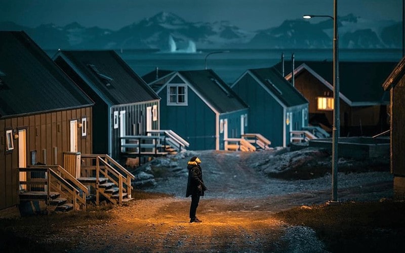 خانه‌های مسکونی گرینلند در طول شب