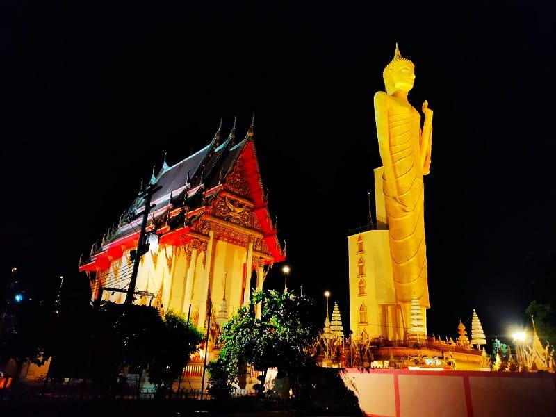 بودای Wat Burapha Phiram، منبع: trip.com