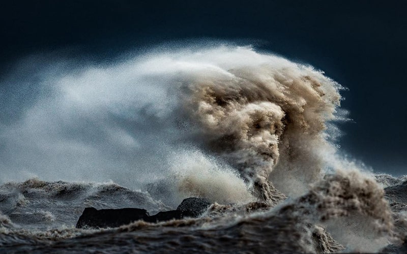 اشکال عجیب امواج در دریاچه ایری،‌منبع عکس: اینستاگرام trevorpottelbergphotography@، عکاس: Trevor Pottelberg