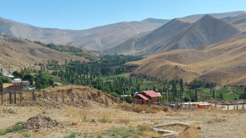 روستای اهنز فیروزکوه؛ منبع عکس: گوگل مپ؛ عکاس: علی مهرابی