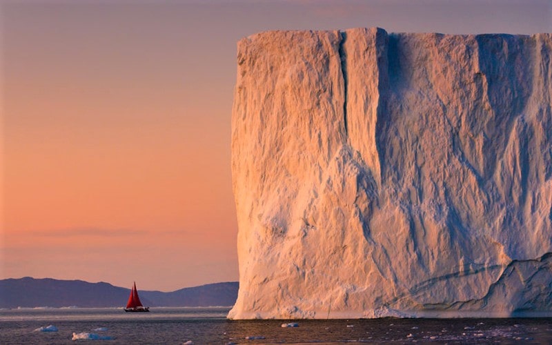 کوه یخ در گرینلند