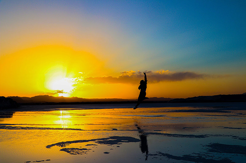 دریاچه نمک حوض سلطان؛ منبع عکس: گوگل مپ؛ عکاس: پارسا ترابی