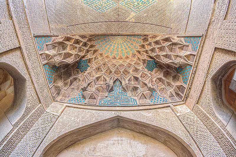 معماری داخلی سقف مسجد عتیق اصفهان