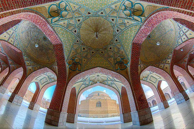معماری داخلی مسجد کبود تبریز 