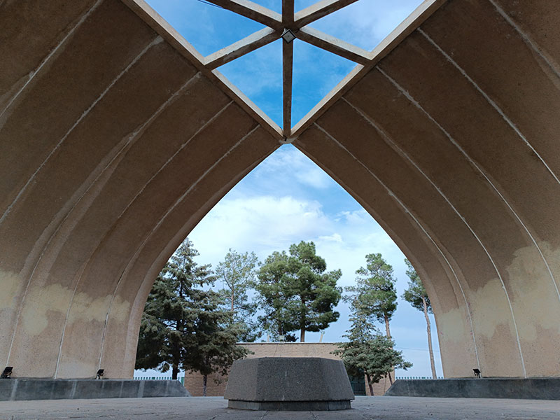 آرامگاه ابوالحسن زید بیهقی؛ منبع عکس: گوگل مپ؛ عکاس: chakavak to2020