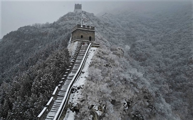 دیوار چین در هوای برفی