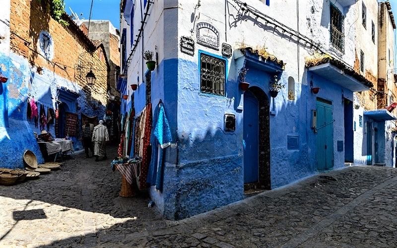 کوچه‌های آبی رنگ شهر شفشاون مراکش، منبع عکس: unsplash.com، عکاس: Robert Brands 