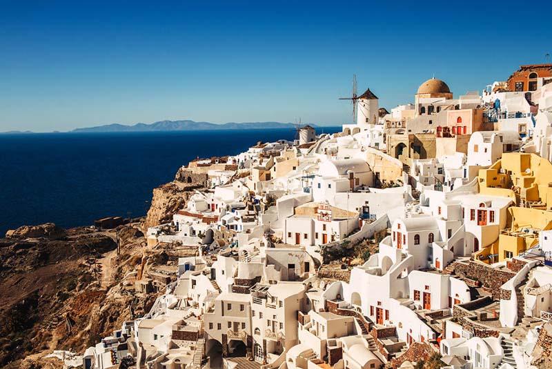 شهر سفیدرنگ سانتورینی در یونان