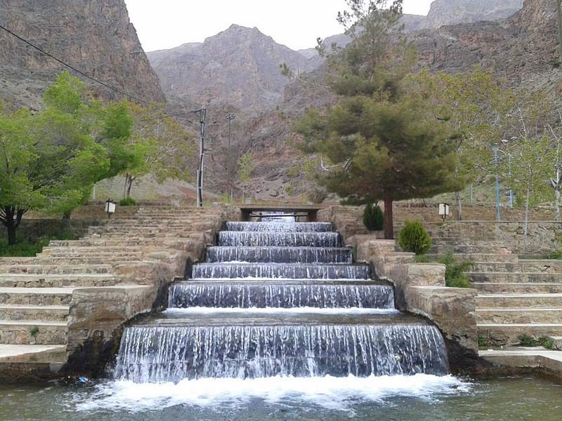 چشمه سراب فریدون شهر